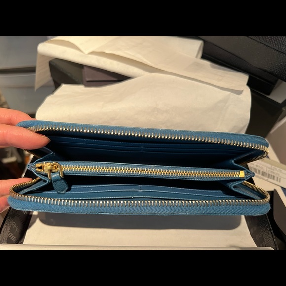 Prada cobalt blue long zip around saffiano leather wallet - Picture 2 of 3